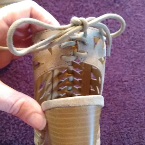 🤩HP🤩 Boho Chunky heel Qupid open toe sandal shoes size 6, 7 or 8 available - Picture 4 of 14